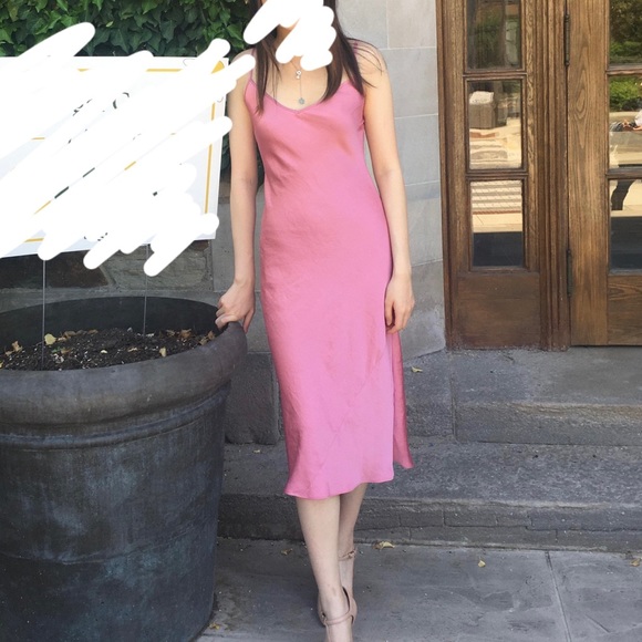 Aritzia Wilfred Only Slip Midi Dress in Pink - Picture 9 of 9